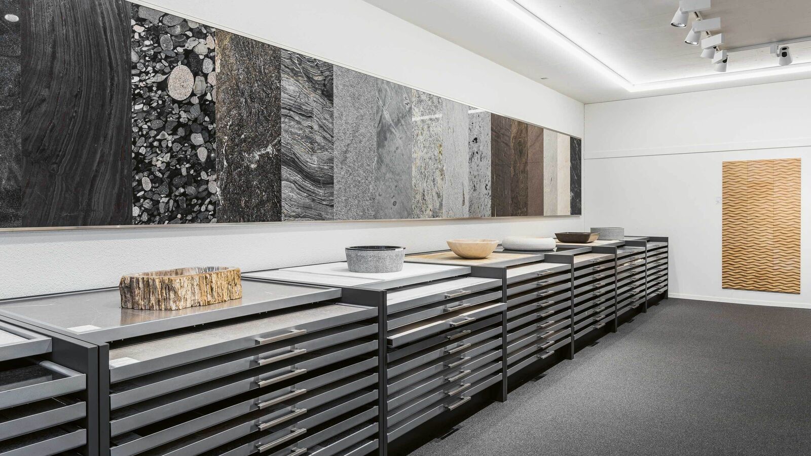 Platten, soweit das Auge reicht