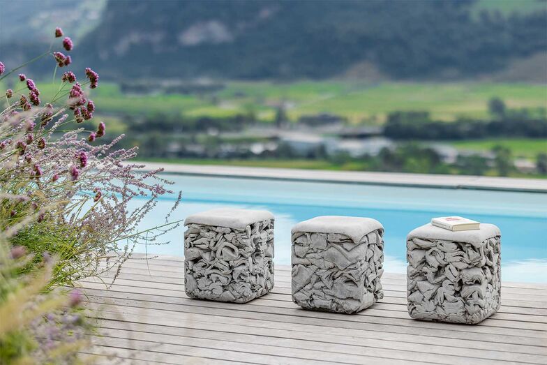 Hocker «Trash Cube» von Swisspearl