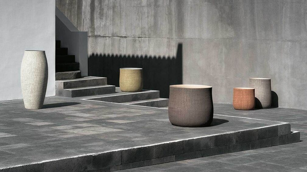 Pflanzgefässe im Garten