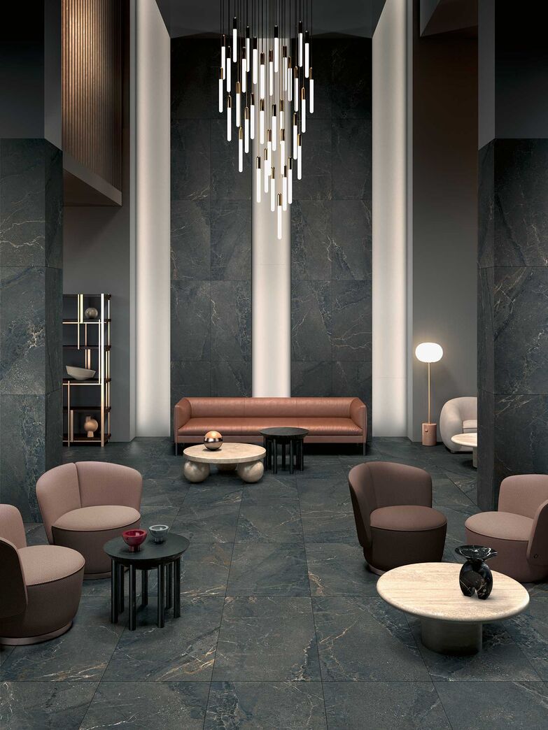 Keramische Platten aus Feinsteinzeug können sehr vielfältig sein. «Noblesse Nagua» heisst die Reihe, mit der eine realistische Interpretation der Optik und Haptik von Schieferstein geschaffen wurde. «Noblesse Phoenyx» wurde visuell an Marmor und Stein angelehnt. Beide Reihen sind in verschiedenen Farbvarianten erhältlich und verfügen über die antibakterielle «Protect»-Technologie, welche die Platten besonders hygienisch macht.HGC Handel AG, www.hgc.ch